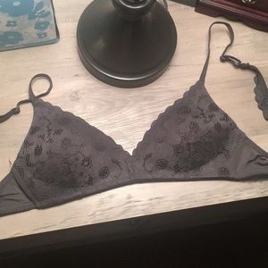 Lightly lined lace bra